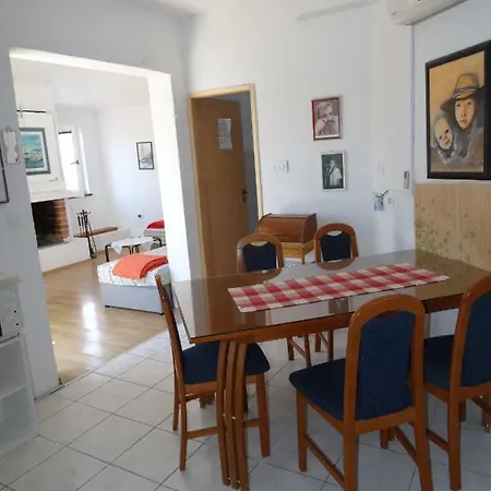 Lägenhet Apartman Bajto Katica Nečujam