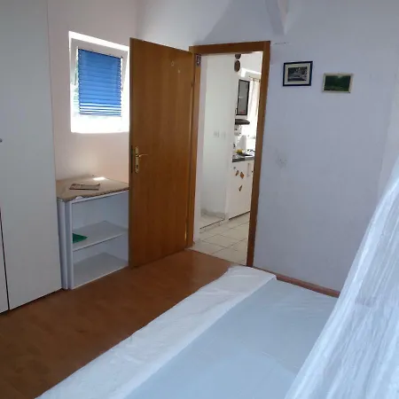 Apartman Bajto Katica * Nečujam